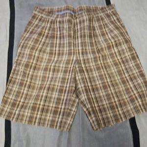 Roundtree & Yorke Plaid Shorts Gold Label